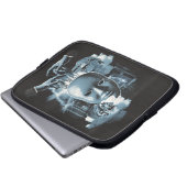 Gesichtslos - Design von Techno-Goth Streetwear Laptopschutzhülle (Vorne Knopf)