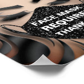 Gesichtsmaske erforderlich Cosmetologe Covid Glitz Poster (Ecke)