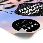 Gesichtsmaske mit erforderlichem Covid-Logo Poster (Ecke)