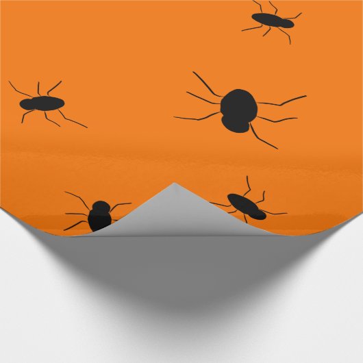Gespenstische Wanzen Halloweens orange Geschenkpapier (Ecke)