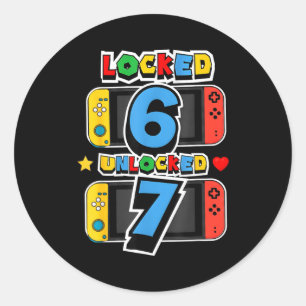 Gesperrt 6 entsperrt 7 7. Geburtstag Videospiel 7 Runder Aufkleber