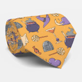 Gespielte Halloween-Geister und Hexen-Muster Krawatte (Gerollt)