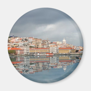 Gestalten Sie Ansicht der Gebäude in Lissabon, Magnet