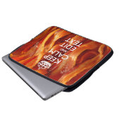 Gestalten Sie dies mit Behalten Ruhe und Bacon-Dek Laptopschutzhülle (Vorne Knopf)