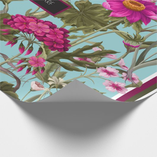 Gestalten Sie Schal mit Geranien und wilden Blume. Geschenkpapier (Ecke)