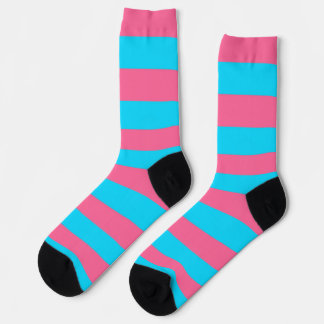 Gestaltung der rosa und blauen Streifen Socken