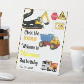 Gestaltungstermin 3. Geburtstagsparty Sockelschild (In SItu)