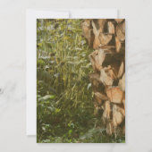 Gestapelte Feuerholzfallnatur Einladung (Rückseite)