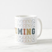 Gestapelte Wyoming Word Art Kaffeetasse (VorderseiteRechts)