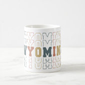 Gestapelte Wyoming Word Art Kaffeetasse (Mittel)