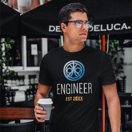 Gestellte Ingenieurin , Ingenieurstudium nach Maß T-Shirt