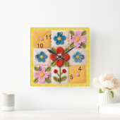 Gestickte Blumen-Patchwork-Quilt Quadratische Wanduhr (Zuhause)
