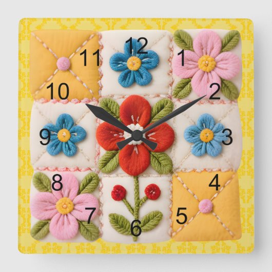Gestickte Blumen-Patchwork-Quilt Quadratische Wanduhr (Vorderseite)