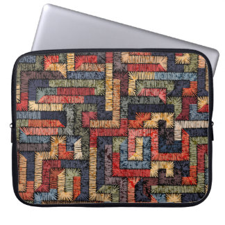 Gestickte geometrische, ethnische Textur Laptopschutzhülle