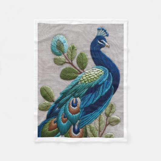 Gestickter Pfau und Blätter Fleece-Decke Fleecedecke (Vorderseite)