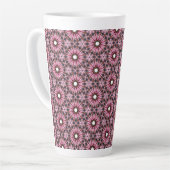 Gesticktes rosa Feder Boho  Milchtasse (Linke Ecke)