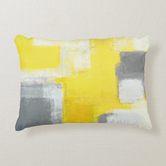 "Gestolperte" graue und gelbe abstrakte Kunst Dekokissen | Zazzle.de