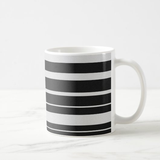 Gestreifte Schwarzweiss-Tasse Kaffeetasse (Rechts)