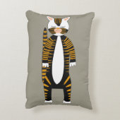 Gestreifte Tabbykatze schlafend oder wach. Zwei Dekokissen (Rückseite(Vertikal))