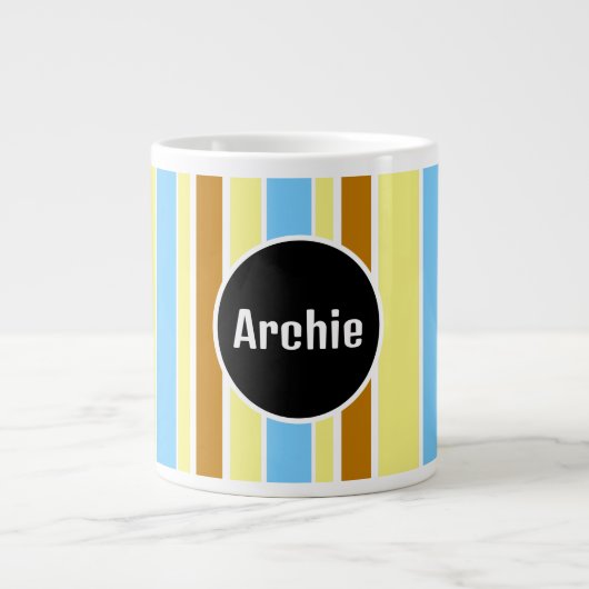 gestreifter personalisierter Monogramm-Becher  Jumbo-Tasse (Vorderseite)