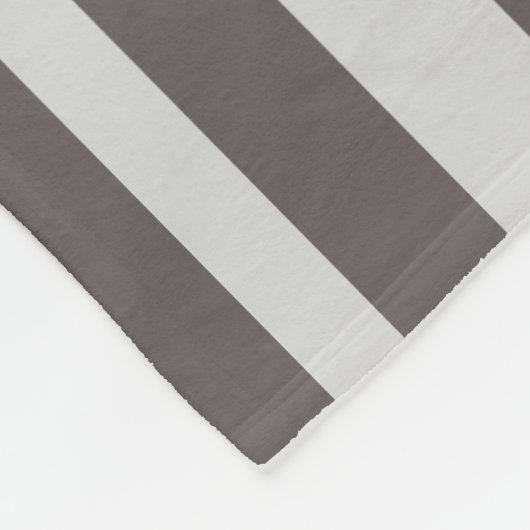 Gestreiftes Elegant Gray Fleecedecke (Ecke)