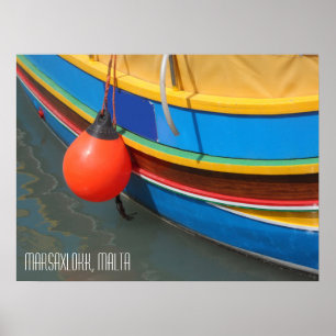 Gestreiftes Fischerboot Hafen Marsaxlokk Malta Poster