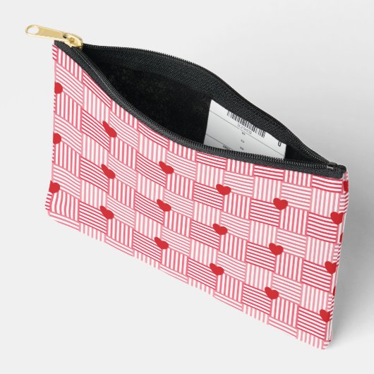 Gestreiftes Herzen-Patchwork-Muster Zubehörtasche (Offen)