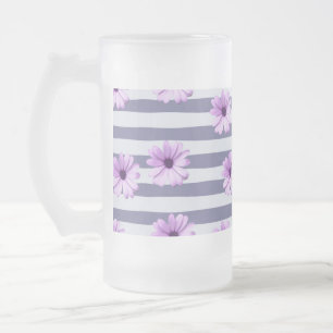 gestreiftes Muster mit lila Gänseblümchen Mattglas Bierglas