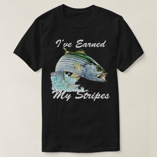 Gestreiftes Rockfish-Fanggeschenk Ich verdiene mei T-Shirt (Design vorne)