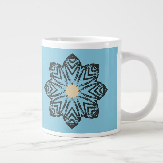 Gestresstes geometrisches Blumenmedaillon Jumbo-Tasse (Rechts)