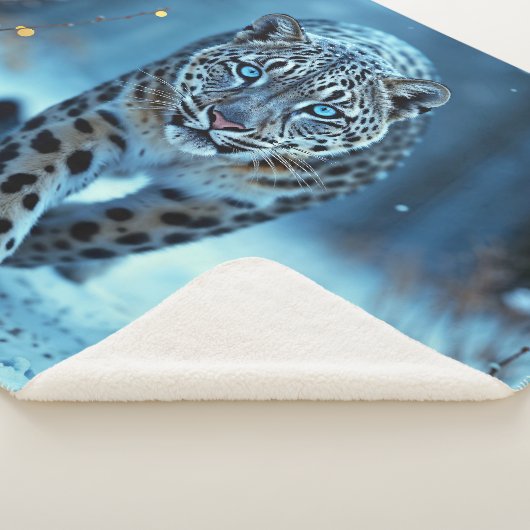 Gesunde Winterfeline glühende Augen gefrorene Welt Sherpadecke (3/4)