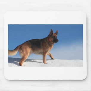 Gesunder und glücklicher deutscher Schäferhund Mousepad