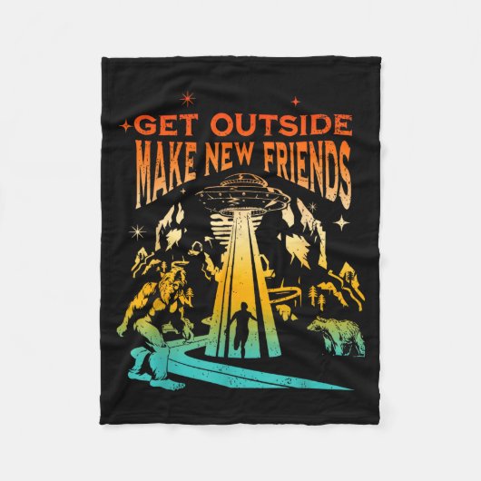 Get Outside Make New Friends Funny Apparel  Fleecedecke (Vorderseite)