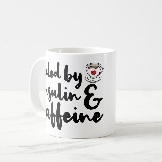 Getankt durch Insulin und Koffein Kaffeetasse (Vorderseite Links)