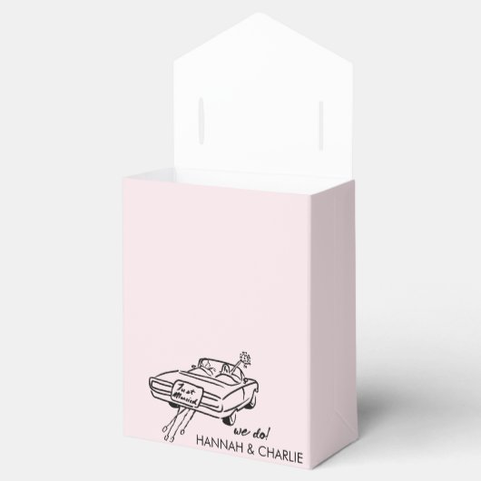 Getaway Car Sketch Wedding Geschenkschachtel (Geöffnet)
