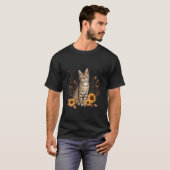 Getigerte Katze mit Sonnenblumen u2013 Rustikale B T-Shirt (Vorne ganz)
