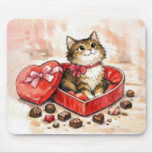 Getigertes Kätzchen sitzt in einer Bonbonschachtel Mousepad (Vorne)