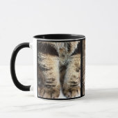 Getigertes Katzengesicht und Pfoten - Lustiges Kat Tasse (Links)