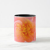 Getränk in der hellen Tasse (Zentrum)