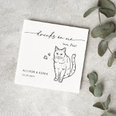 Getränke auf Niedlicher Hauskatze mit Skript Serviette