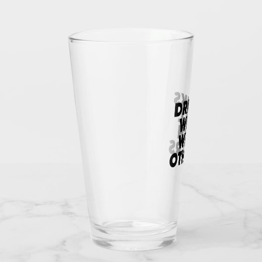 Getränke gut mit anderen glas (Rechts)