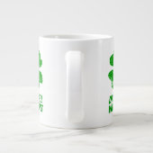 Getränke gut mit anderen St Patricks Day Jumbo Tas Jumbo-Tasse (Rückseite)