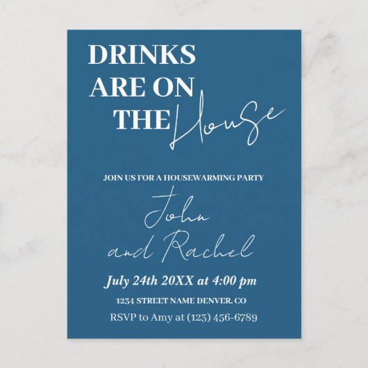 Getränke sind im Haus wärmen Party blau Postkarte (Vorderseite)