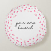 Getrennte rosa Herzen Confetti Sie sind geliebt Rundes Kissen (Rückseite)
