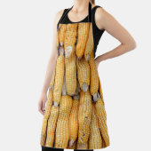 Getrockneter Mais, der gestapelt wurde. Schürze (InSitu)