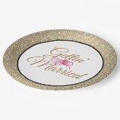 Gettin' Verheirateter Gold Glitzer 9" Teller (Schrägansicht)