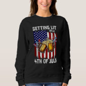 Getting Lit This 4th Of July Day Drinking US Flag Sweatshirt (Vorderseite)