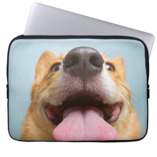 Getty Bilder  sehr glücklicher Corgi Laptopschutzhülle