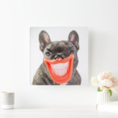 Getty Images | Ein lächelnder Hund Quadratische Wanduhr (Zuhause)