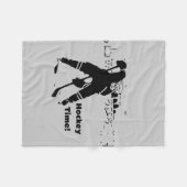 Gewartet für Puck - Hockey Player Fleecedecke (Vorderseite (Horizontal))